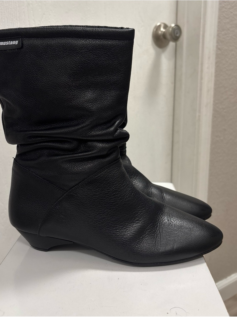 Leather Black Slouch Ankle Boots for Women
